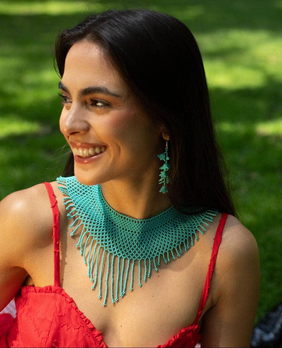 Dancing Peacocks – Native Beaded Earrings in Turquoise Bloom